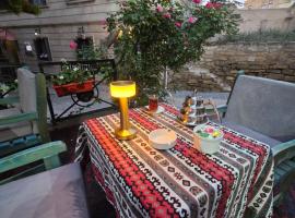 Chambers Old City Hotel, hotel in Baku