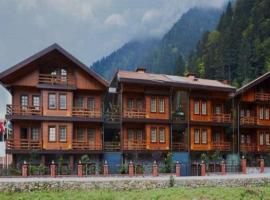 Grand katravan otel, hotel v destinaci Artvin