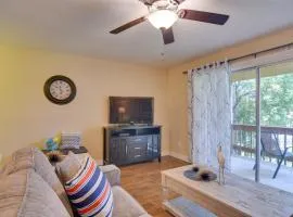 Sarasota Escape about 4 Mi to Siesta Key Beach!