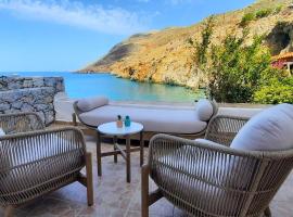 Sfakia On the Beach: Hora Sfakion şehrinde bir kendin pişir kendin ye tesisi