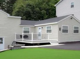 Lake Access 4 Bed 3 Bath HOT TUB