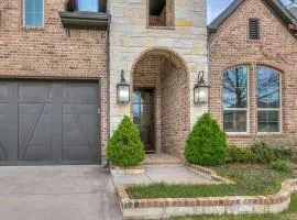 Spacious and Modern 4BR 2BA 5MintoDFW