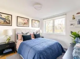 Private and Gated Family Residence - Sleeps 6