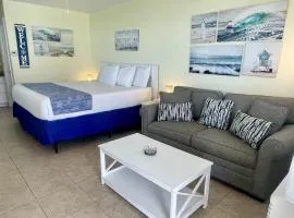 Beachgate Condo Suites and Hotel 438 condo