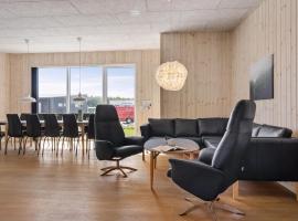 Awesome Home In Grenaa With Sauna, hotel v destinácii Grenå
