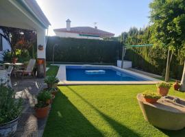 Villa with pool in Matalascañas- Huelva, hotel i Matalascañas