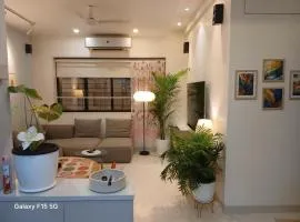 CASA AMORA - stylish luxe 2bed 3bath luxury home
