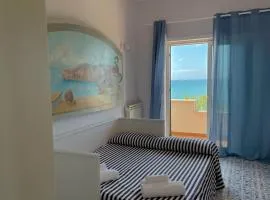 LA PERLA BIANCA Apartment - Near Train Station and Best Beaches with Amazing Sunsets