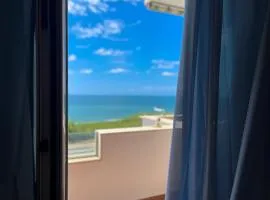 LA PERLA BIANCA Apartment - Near Train Station and Best Beaches with Amazing Sunsets