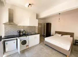 Hakan's Seaside Apartments