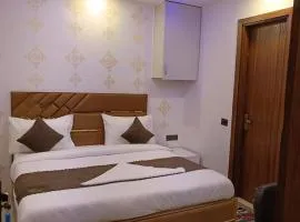 Hotel NP International - Near Govindpuri Metro
