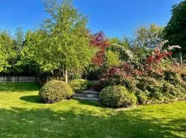The Conifers Studio Apartment With Private Garden