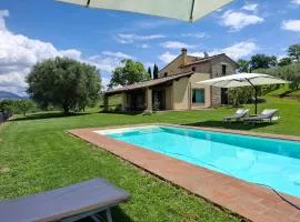 IL CASALE DEGLI ULIVI- Splendido casale panoramico con piscina a 30 min da Roma GRA