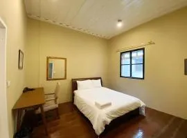 X Rest Inn Yaowarat - เรสอิน เยาวราช ไชน่าทาวน์