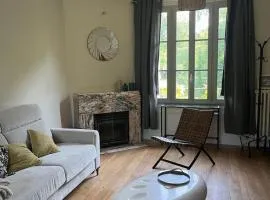 Bord de l'eau, grand appartement