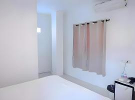 X BAO Patong Beach Phuket - เบา ป่าตอง, hotel in Patong Beach