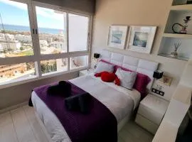 Estudio I vistas mar, cerca tren y Malaga