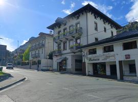 Liberty House Alps, hotel v destinaci Châtillon