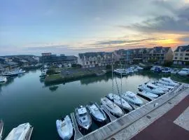Deauville Marina Cosy F3, bord de mer, terrasse exposée sud-ouest