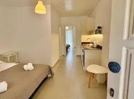Sunset Rooms & Apartments