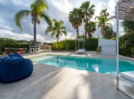 Isola Country House - Villa by the beach