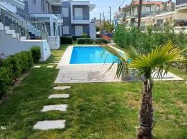 Perla Beach Apartments