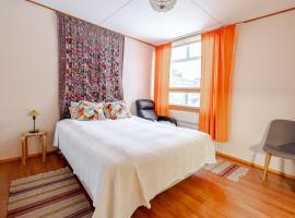 Bungalow house flat in Rekola 33m2, hotel en Vantaa