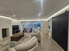 The Shed - Sea Side Sauna Retreat, Hotel in An Coireán