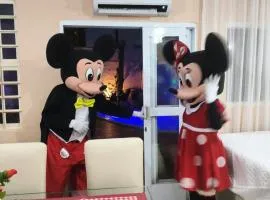 THERMAS DOS LARANJAIS PÉ NA AREIA MICKEY e MINNIE TOP MIL