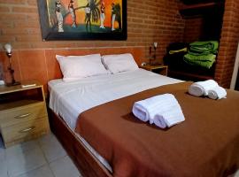 Cabañas Costa Santino, Hotel in Ituzaingó