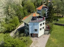 Villa Octogon Câmpina