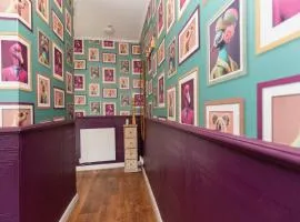 Thomas Apartment