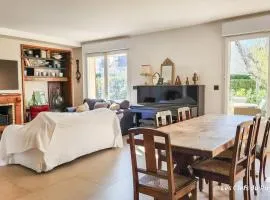 Charmante maison, 8 personnes, piscine et tennis