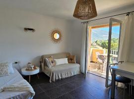 T2 Résidence Dolce & Vita C5 vue mer et piscine, hotel in Propriano