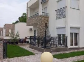 Dara Apartmani