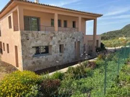 L'Osari, villa vue mer, accès plage à pied, golf, jardin clos pour enfants