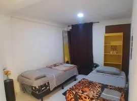 Quarto de hóspede entrada externa