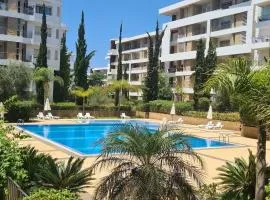 Luxurious entire apartment, 169 m2, secure, swimming pool
