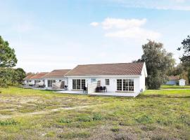Cozy Nordic holiday home in Læsø, μέρος για να μείνετε σε Læsø