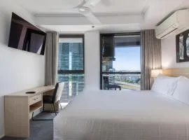 Private CBD Bedroom in a Shared Apartment on Brisbane River