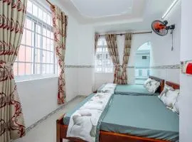 Khách Sạn Hoàng Phú