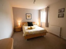 NEW Aberdeen Holiday Apartment - Entire Use
