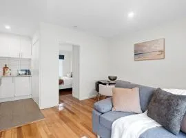 Chic Murrumbeena Retreat