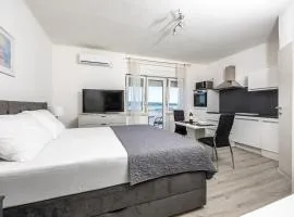 Studio Apartment Iva