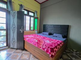 Mahi Restaurant & Guest House, hotel v destinaci Almora