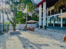 Hotel Fiori Paradise