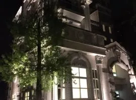 Chateau Inn