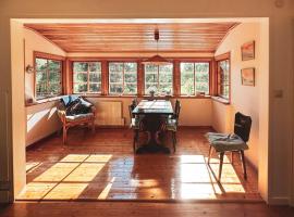 Ferien auf Husarö, Ullas Haus, villa à Husarö