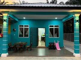 Pelangi Highway Homestay Biru,A5