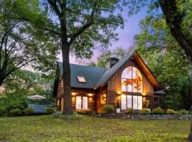 Catskill Estate epic views hot tub
